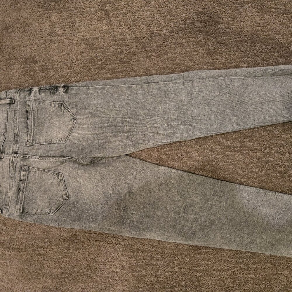 Jeans - Picture 2 of 2